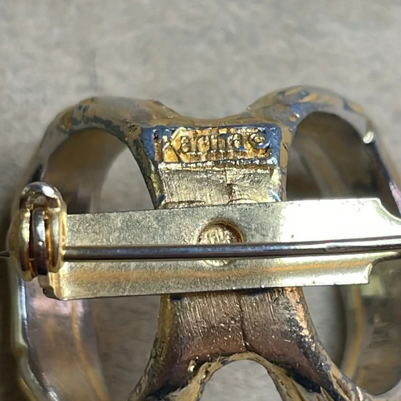 Vintage Karma Gold Tone Twin Ring Scarf Brooch Pin - Picture 4 of 4